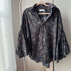 Facetasm Floral Bell Sleeve Blouse Size 1 Black Botanical Print